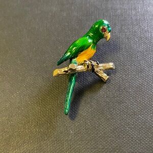 Vintage 70s Green Yellow Parrot Bird Macaw brooch pin red sparkle sparkly stone